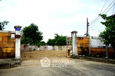 ที่ดิน วิทยาลัยพลศึกษา เชียงใหม่ : ที่ดินสำหรับปล่อยขาย 516 ตารางเมตร แถว ใกล้ เมืองเก่า (ID 2702825)