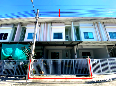 ทาวน์โฮม ม.เกษตรศาสตร์ ศรีราชา : ทาวน์เฮ้าส์ 23.1 ตร.วา เดอะ มิกซ์ ทาวน์ ศรีราชา ชลบุรี 2.1M