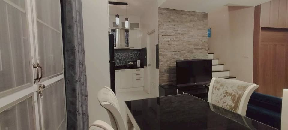 picture R2975 TownHome For Rent The Connect Onnut 2 - 36/41