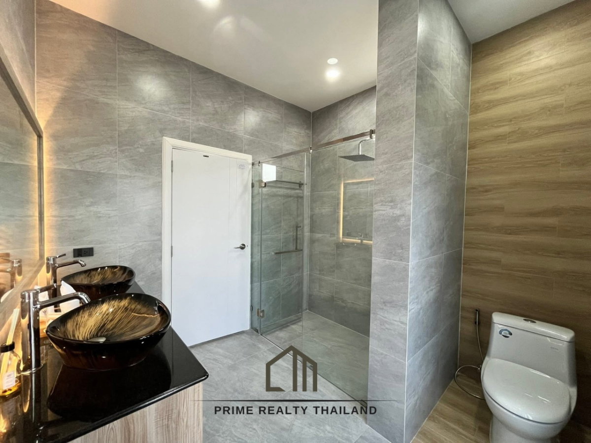 picture Luxury Private Pool Villa for Sale - 14/14
