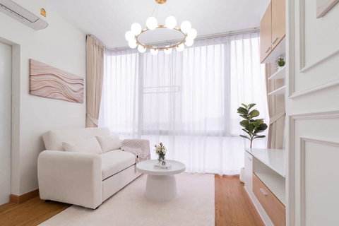 Spacious 45 sq.m. condo for sale at **The Iris Rama 9 – Srinakarin**, great location near the Airport Rail Link.