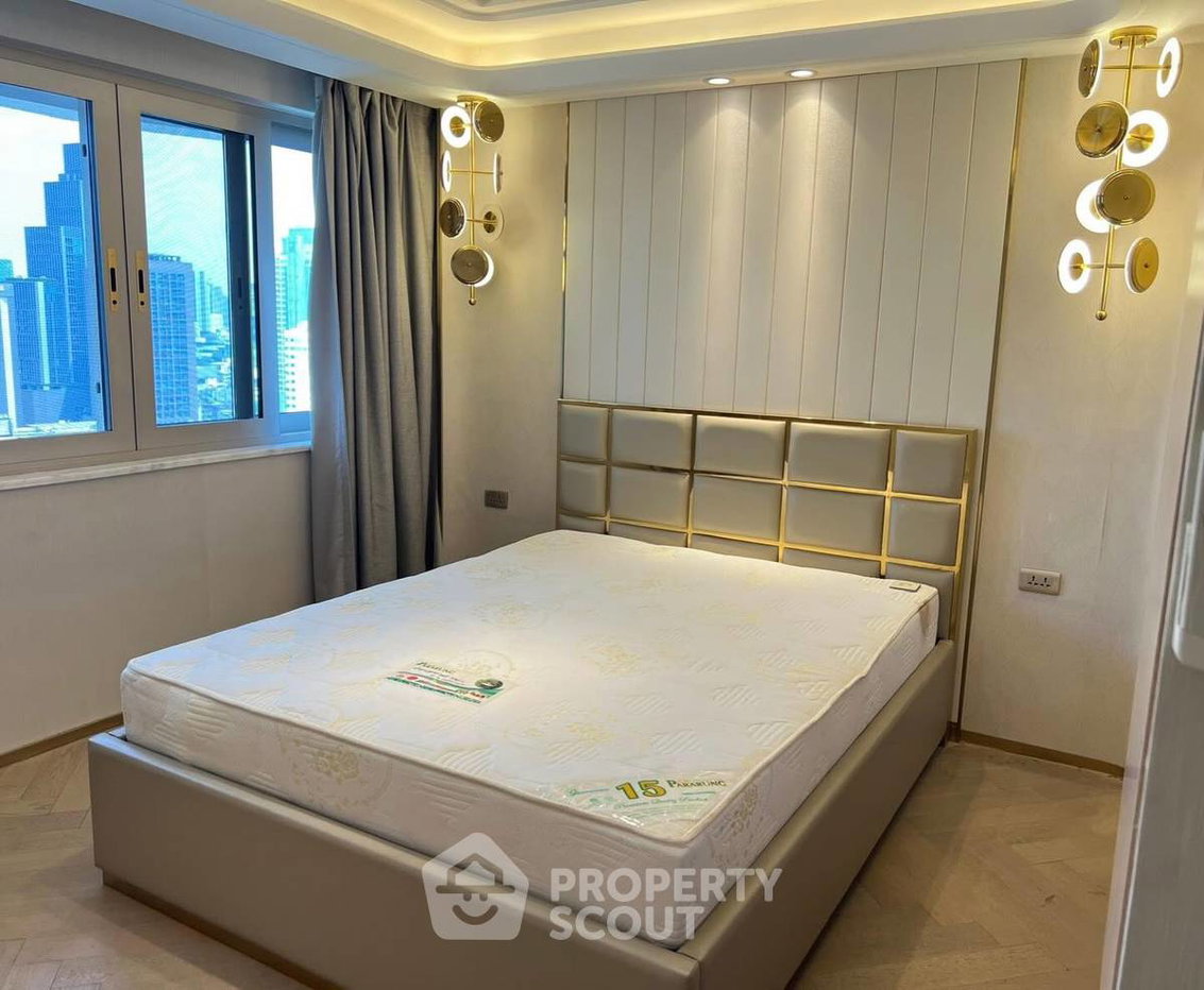 รูป คอนโด 3-ห้องนอน ที่ เลอ รัฟฟิเน่ สุขุมวิท 24 คอนโดมิเนียม ใกล้ BTS พร้อมพงษ์ (ID 2810161) - รูปที่ 10/15