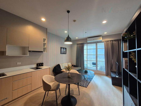 ให้เช่าคอนโด บ้านกลางกรุง สยาม - ปทุมวัน อาคาร 1 ชั้น 9 2 ห้องนอน ขนาด 67 ตรม ใกล้ Co-Co Walk Plaza