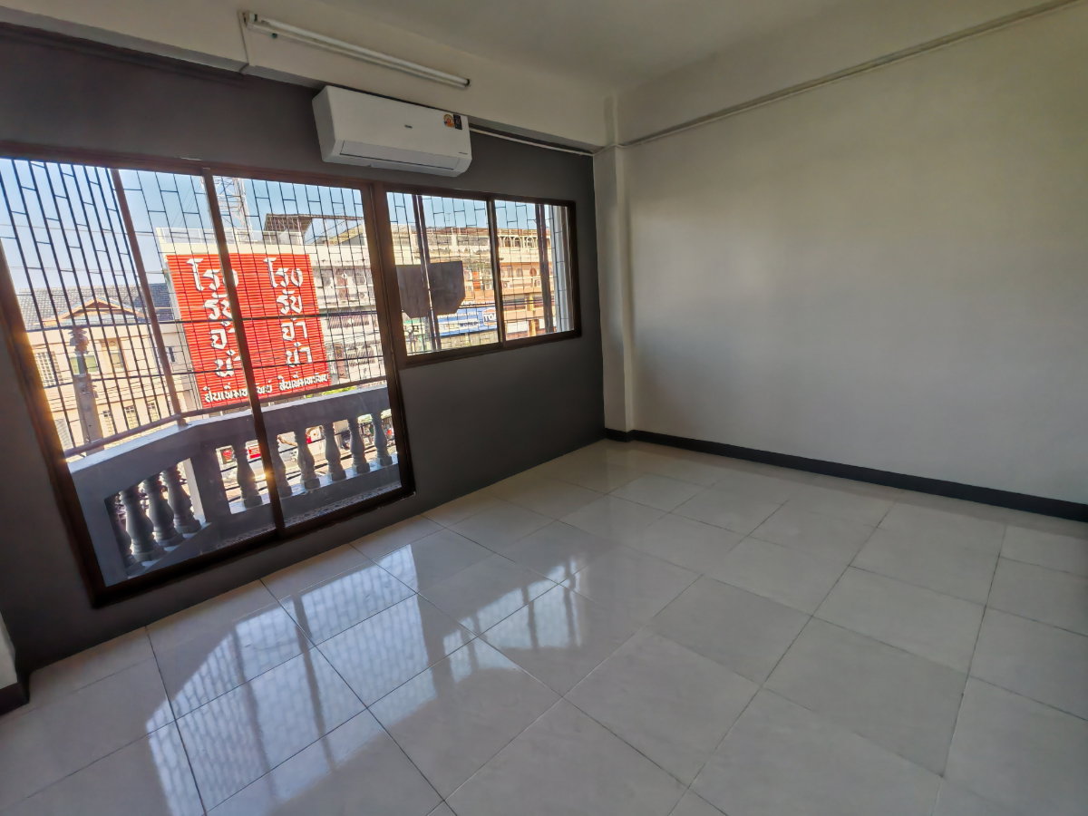 รูป 📌วิวสะพานพระราม3 เอเชียทีค ติดถนนใหญ่ เช่าตึกแถว  เจริญนคร 62 ใกล้สี่แยกบุคคโล📌 - รูปที่ 19/28