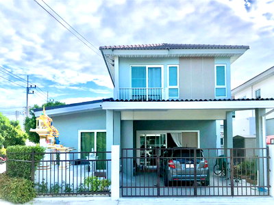 Houses for sale : Immaculate condition single house in Supalai Primo project, Bang Saen. Great location.