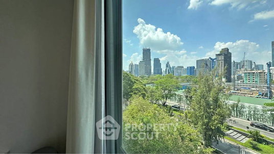 1-BR Condo at Muniq Langsuan near BTS Ratchadamri (ID 2809522)