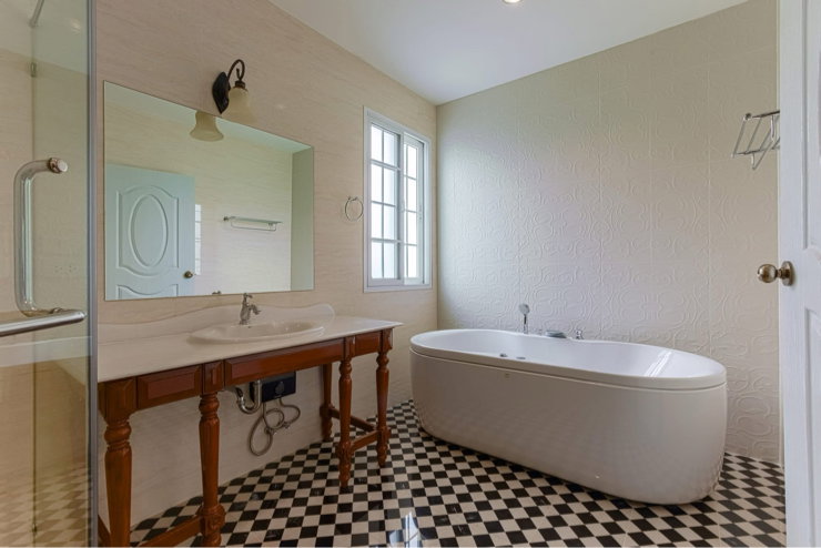 รูป 🔥 For Rent‼️ Fantasia Villa 4 | บ้านหรูสไตล์ Victorian ใหม่เอี่ยม ใกล้รถไฟฟ้าสายสีเหลือง (ศรีเอี่ยม / ศรีนครินทร์) - รูปที่ 12/18