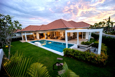 บ้านเดี่ยว ม.ราชภัฏสวนดุสิต หัวหิน : พูลวิลล่าหรู 3 ห้องนอน สไตล์พรีเมียม ในปราณบุรี