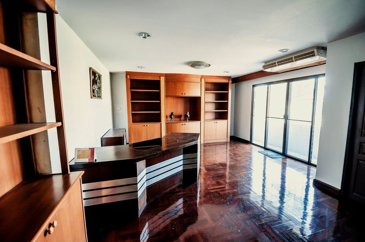 รูป S1144 🏢 ขาย Home Office + ที่ดินเปล่า ใกล้ MRT ลาดพร้าว เพียง 70,000,000 บาท 🔥🌟 - รูปที่ 4/4