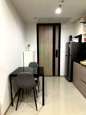 Condos for rent : 🎊 For rent condo OKA HAUS Building , Floor 15,1 bed room, Room size 35 sqm
