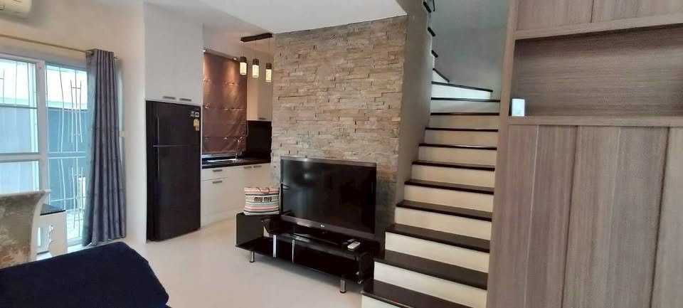 picture R2975 TownHome For Rent The Connect Onnut 2 - 15/41