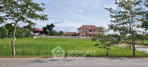 ที่ดินสำหรับปล่อยขาย 1,600 ตารางเมตร แถว ใน แม่คือ (ID 2463164)