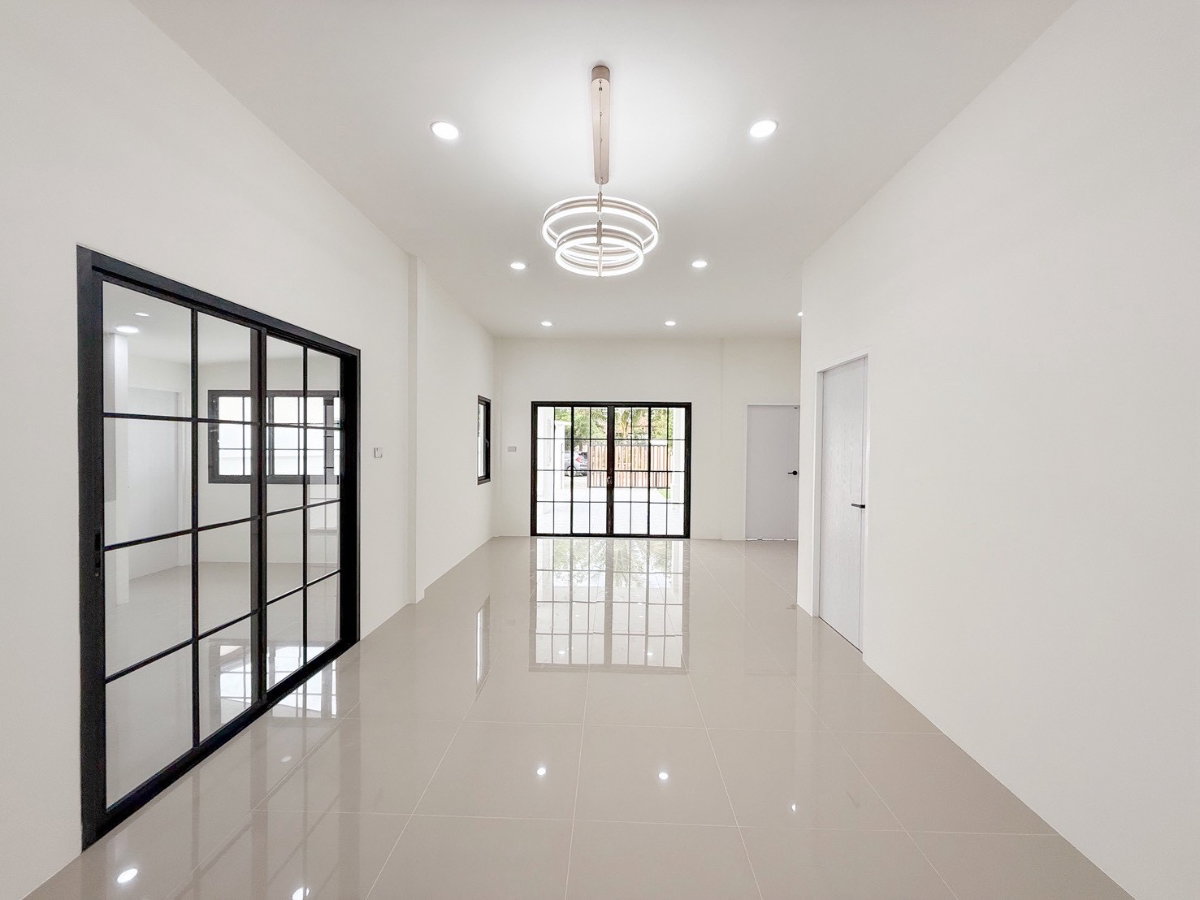 รูป บ้านเดี่ยวทำเลถลาง วิวสวน ไม่ชนใคร พร้อมอยู่ - รูปที่ 6/50