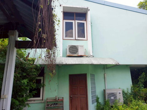 Bargain! Detached house with large plot of land, Ramintra 23, near MRT Pink Line, Lat Phrao Station.
