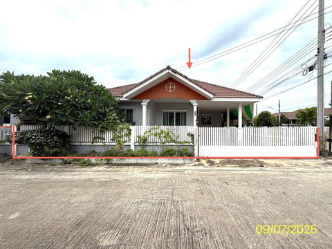 บ้านเดี่ยว 55.7 ตร.วา รติรัตน์ ถนนต้นเชือก-วัดมะสง ไทรน้อย นนทบุรี 2.8M