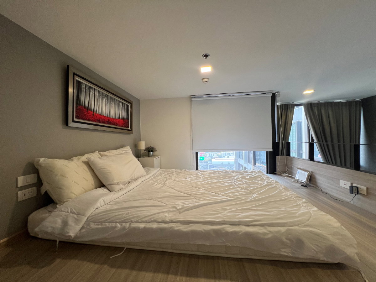 รูป ❤️🏙️ คอนโด Duplex 2 ชั้น❤️ 📸Video room🚝 MRT พระราม 9 ห้องสวย 🔰ใกล้ Central พระราม 9 , ฟอร์จูน จ๊อดแฟร์☎️ Tel/line/whatapp : 0917061999 คุณกวา - รูปที่ 28/37