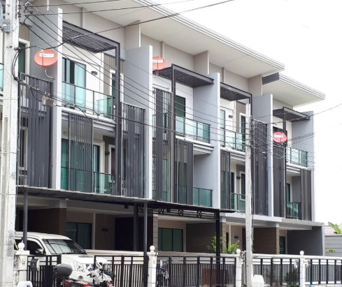 รูป ให้เช่า !-! บ้านทาวน์โฮม 3 ชั้น-ถูกสุดคุ้ม 24,500 บาท แสนสิริ ทาวน์ รัตนาธิเบศร์ ใกล้รถไฟฟ้า ใกล้เซ็นทรัล - รูปที่ 3/5