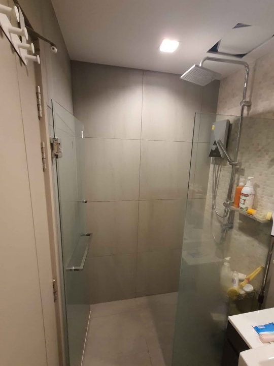 รูป  ขายคอนโด High Rise ติดแม่น้ำเจ้าพระยา The Politan Rive (เดอะ โพลิแทน รีฟ) ห้องแต่งครบ เครื่องใช้ไฟฟ้าจัดเต็ม พร้อมเข้าอยู่ ในราคาสุดพิเศษ - รูปที่ 5/6