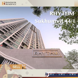 Condo for sale 🌃 Beautiful high-floor unit with well-designed layout at RHYTHM Sukhumvit 44/1, near BTS Phra Khanong