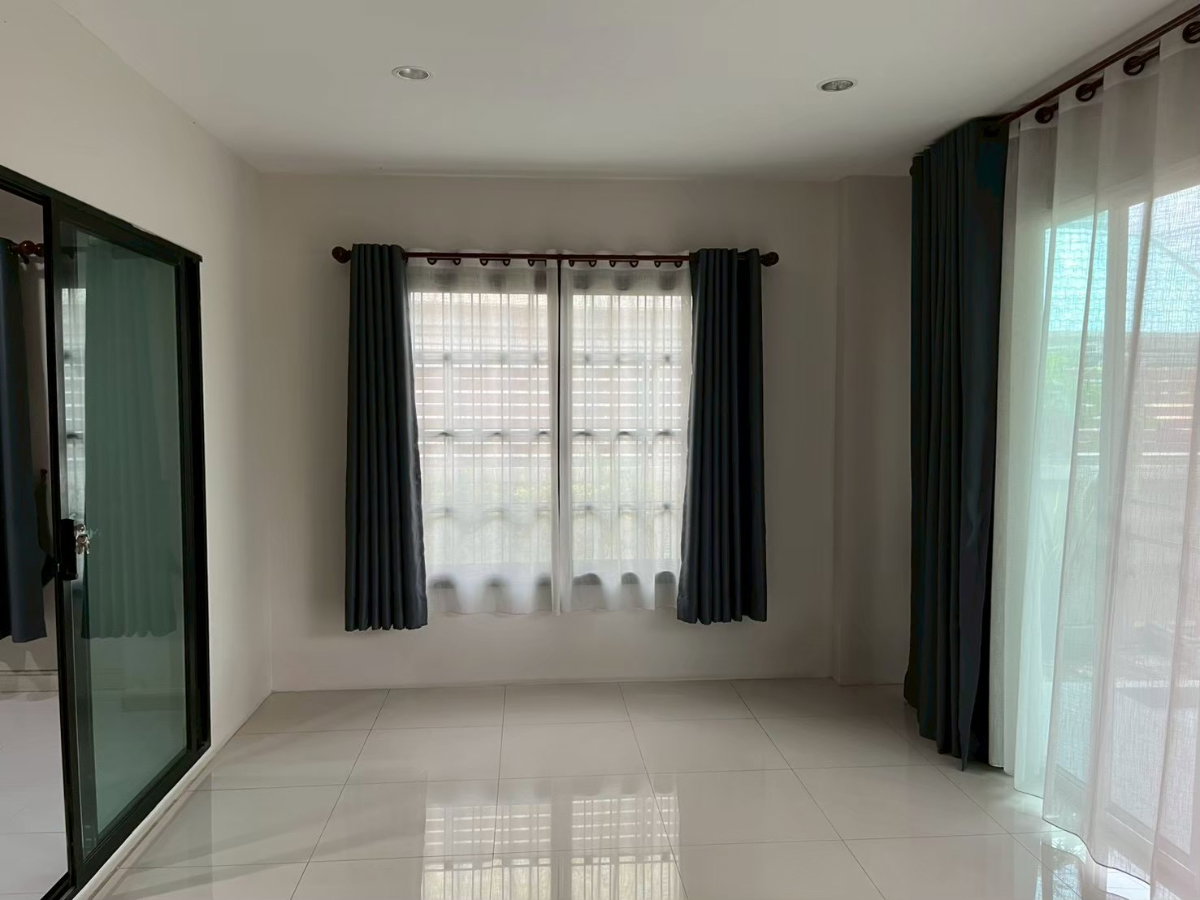 รูป 🔥ทาวเฮ้าส์ลำลูกกา คลอง3 หลังมุม 42 ตร.วา โครงการไอดีไซน์ ใกล้ BTS คูคต 3 กม. จอดรถ 4 คัน ติดถนนเมน แถมแอร์+น้ำอุ่น (เจ้าของขายเอง) - รูปที่ 7/26