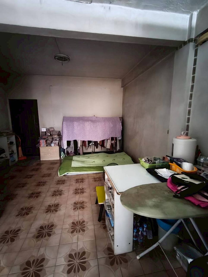 รูป ขายด่วน!! อาคารพาณิชย์ทำเลทอง ลาดพร้าว 101/1 ใกล้รถไฟฟ้าสายสีเหลือง เดินไม่ถึง 5 นาทีถึงสถานี - รูปที่ 7/12