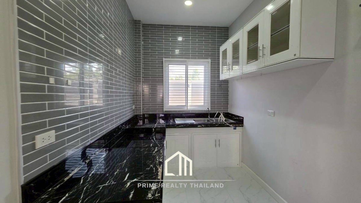 รูป บ้านเดี่ยวขนาดใหญ่ สำหรับครอบครัว ในซอยหัวหิน 102 - รูปที่ 11/22