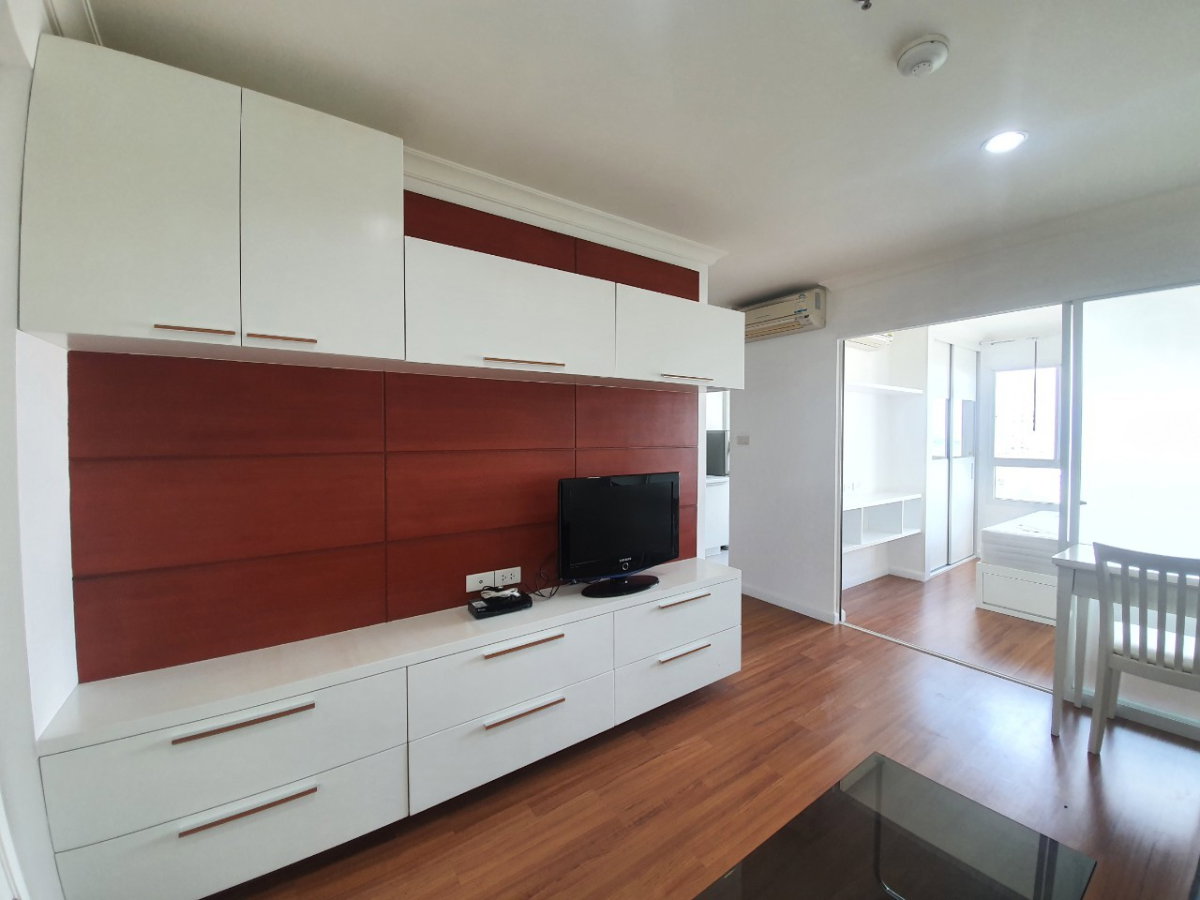 รูป 🥰🎉คอนโดให้เช่า : ลุมพินี สวีท ปิ่นเกล้า ( 35 ตร.ม. ) ราคาเช่าเพียง 11,000 บาท ( มีเครื่องซักผ้า ) ใกล้ธรรมศาสตร์ ศิลปากร เดินทางสะดวก   - รูปที่ 1/11