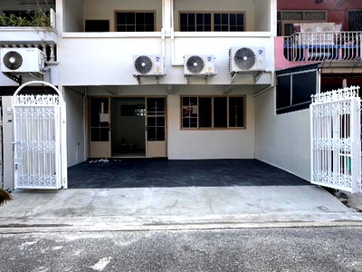 เช่าทาวน์โฮม ดิ เอ็มควอเทียร์ : WS7154 🔥 บ้านเช่ารัชดาซอย 3 ใกล้ Central Plaza Grand Rama 9 & MRT พระราม 9 🔥เพียง 35,000 บาท/เดือน