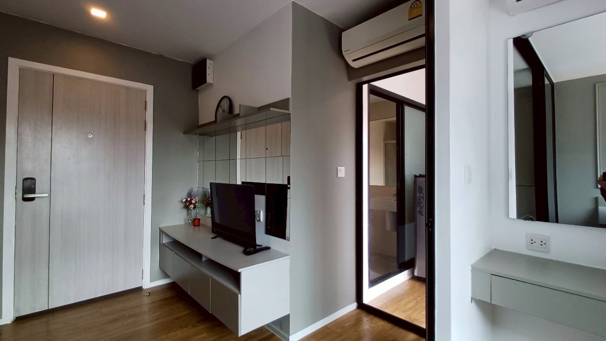 รูป ห้องตกแต่งใหม่ ชั้น 7 วิวสระน้ำ ห้องพิเศษมีน้อย เครื่องใล้ไฟฟ้าครบ - รูปที่ 42/45
