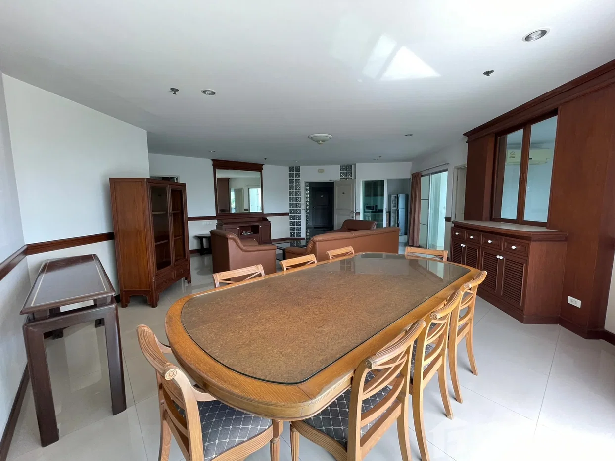 picture . 1886034 - 3/18