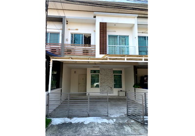เช่าทาวน์โฮม วิทยาลัยพยาบาลทหารอากาศ : Call : 089-926-7665 หมู่บ้านฮาบิทาวน์ วัชรพล ให้เช่าทาวน์โฮม 2 ชั้น 25 ตารางวา 3 ห้องนอน 2 ห้องน้ำ ถนนเมนติดสวน ใกล้ทางด่วนรามอินทรา-อาจณรงค์