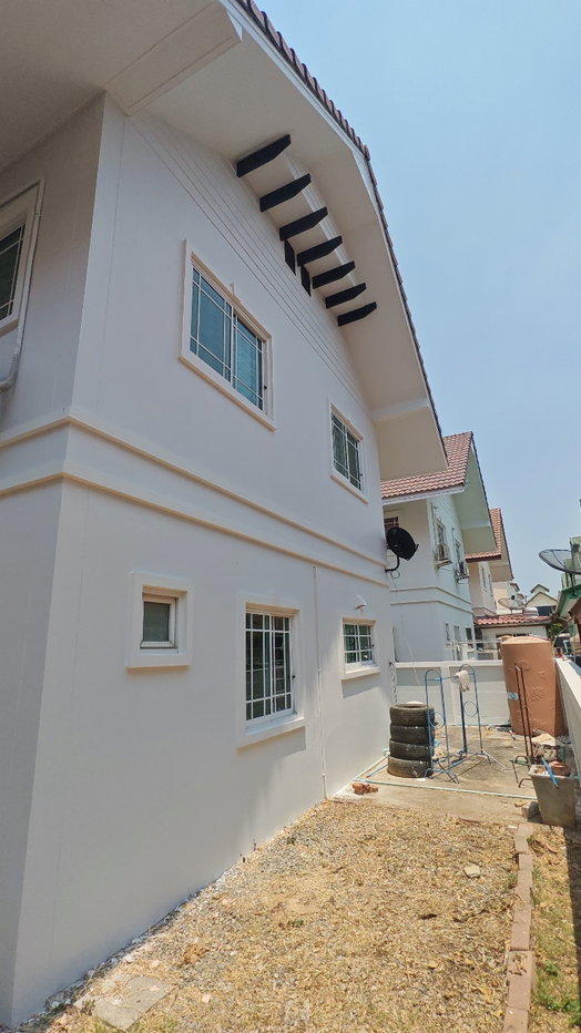 รูป บ้านเดี่ยว2ชั้น รีโนเวทใหม่กริ๊บทั้งหลัง! 52.5 ตร.ว. แถมฟรี!! เฟอร์ฯ+แอร์ 4 ตัว พร้อมเข้าอยู่! - รูปที่ 11/14