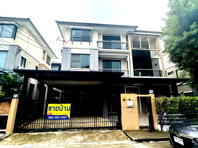 บ้านเดี่ยว พัฒนาการ 44 : P0671/ขายบ้านหรู 3 ชั้น | พัฒนาการ 38 (ใกล้ทองหล่อ) บ้านสวยพร้อมอยู่ ฟังก์ชันจัดเต็ม พร้อมเฟอร์นิเจอร์บิวท์อินทั้งหลัง