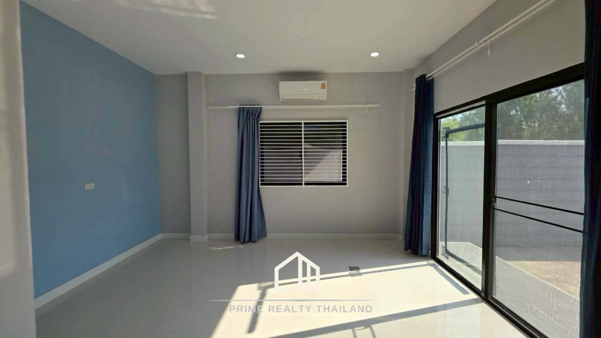 รูป บ้านเดี่ยวขนาดใหญ่ สำหรับครอบครัว ในซอยหัวหิน 102 - รูปที่ 13/22