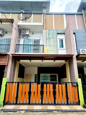 ทาวน์โฮม โรงเรียนนานาชาติเด่นหล้า : ขายทาวน์โฮม 2 ชั้น พิบูลย์ โฮมทาวน์ บางบัวทอง–ราชพฤกษ์ บ้านพร้อมอยู่ ราคาคุ้ม ฟรีโอน ใกล้ MRT คลองบางไผ่ เดินทางสะดวก
