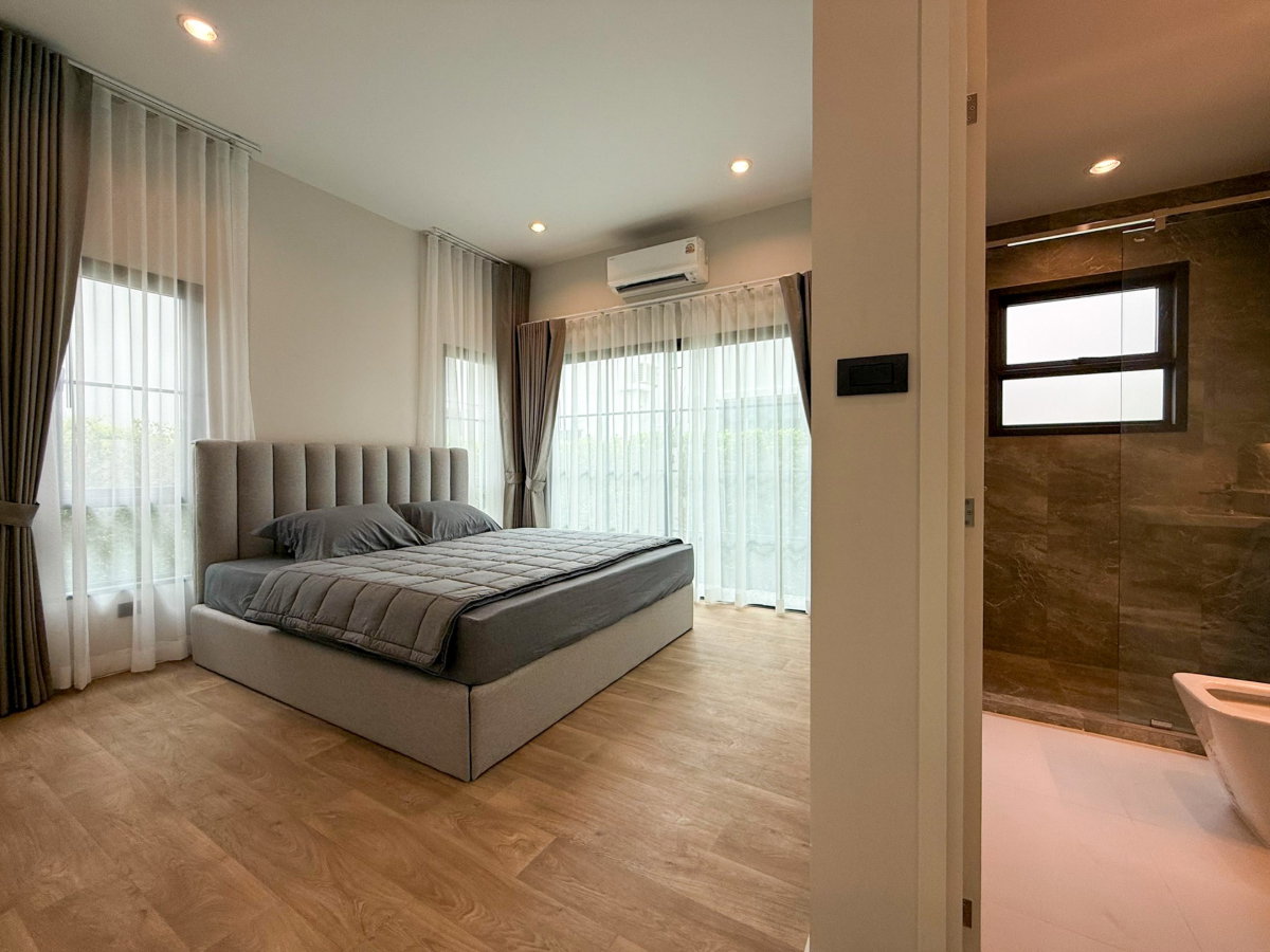 picture Luxury house for rent Setthasiri Bangna KM.10 - 18/24