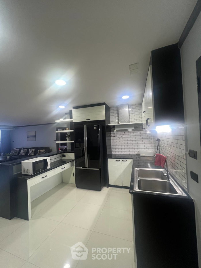 รูป คอนโด 3-ห้องนอน ที่ ศุภาลัย เพลส สุขุมวิท 39 ใกล้ BTS พร้อมพงษ์ (ID 334998) - รูปที่ 17/27