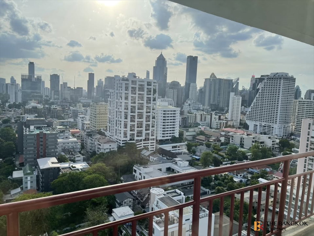 รูป  เช่าคอนโด 🍃 Lake Green ใกล้ BTS อโศก 2นอน 125ตรม 90k ห้องสวยรีโนเวทใหม่ ❤️  - รูปที่ 6/7