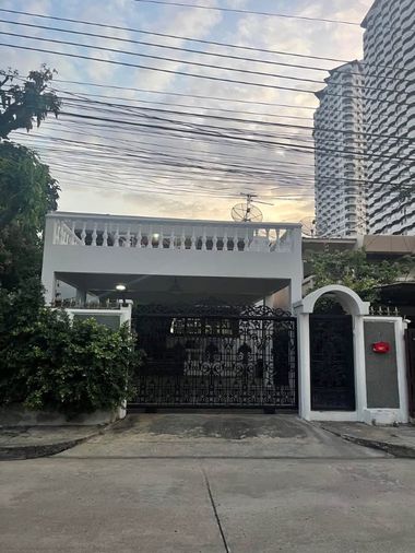 ขายบ้านเดี่ยว 5 ห้องนอน 90 ตร.ว. บ้านเมืองทอง 2 โครงการ 3