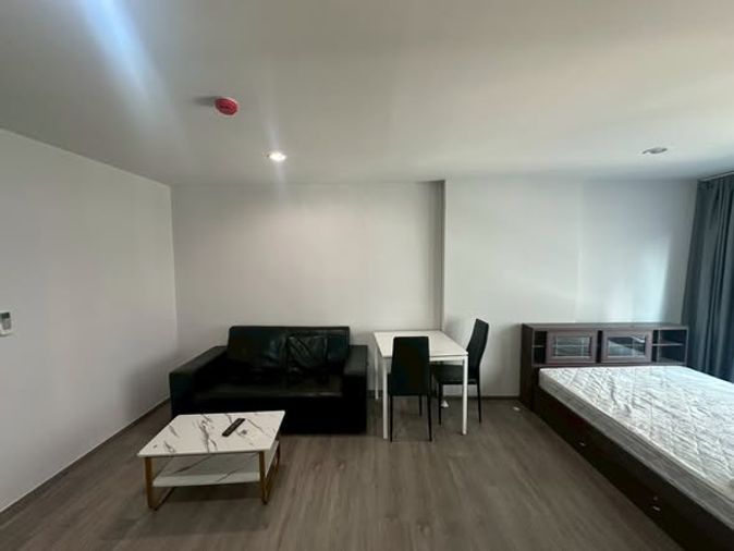 Rye Talat Phlu | ราคา 9,000 บาท | ห้องสวย ทำเลดี เฟอร์นิเจอร์ครบ พร้อมอยู่