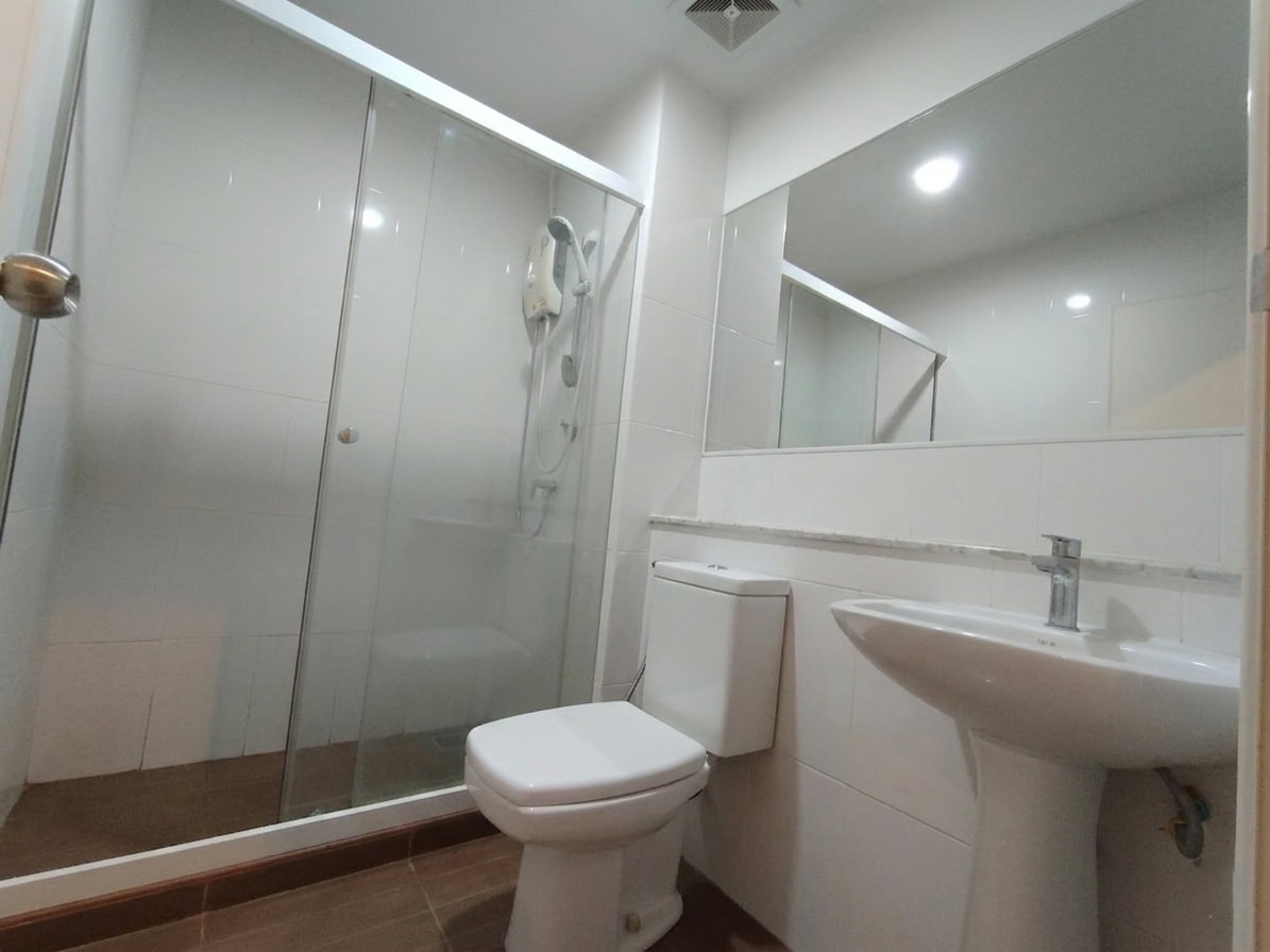 รูป ✨ ขายคอนโด Regent Home บางซ่อน เฟส 27 💰 เพียง 1,400,000 บาท 🚇 MRT บางซ่อน - รูปที่ 6/8