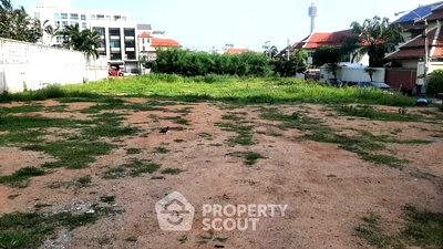 ที่ดิน พัทยา ไนท์ บาซ่า : ที่ดินสำหรับปล่อยขาย 1,008 ตารางเมตร แถว ใกล้ ถนนพระตำหนัก พัทยา (ID 2395835)