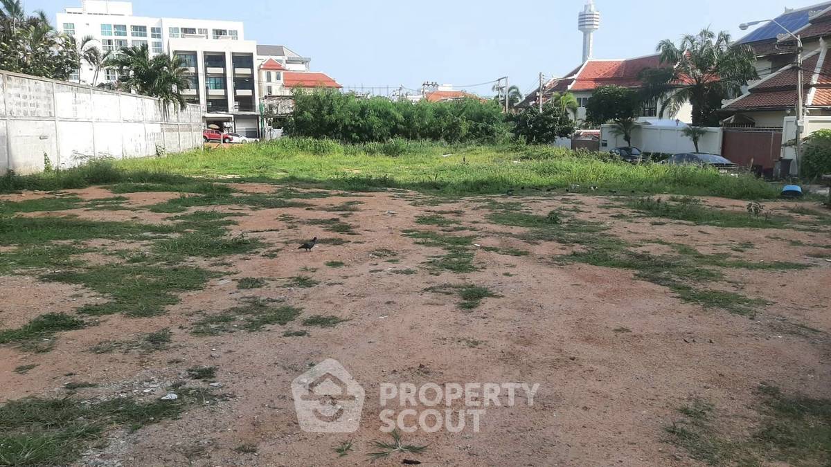รูป ที่ดินสำหรับปล่อยขาย 1,008 ตารางเมตร แถว ใกล้ ถนนพระตำหนัก พัทยา (ID 2395835) - รูปที่ 1/7