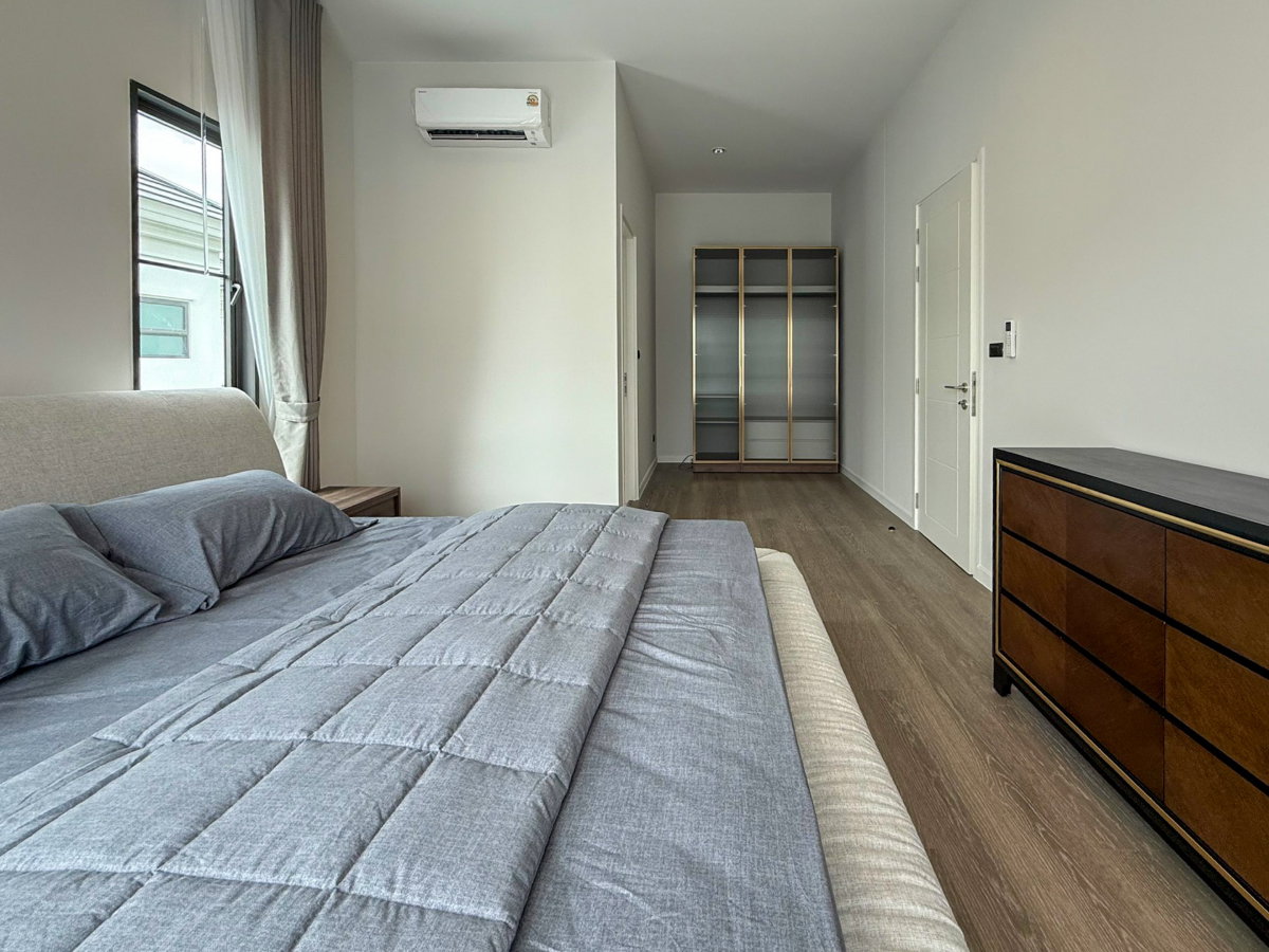 picture Luxury house for rent Setthasiri Bangna KM.10 - 15/24