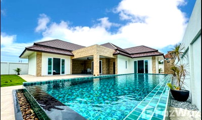 Houses for sale Bang Lamung Chonburi : 3 Bedroom Villa for sale in Huai Yai, Chon Buri  1920452