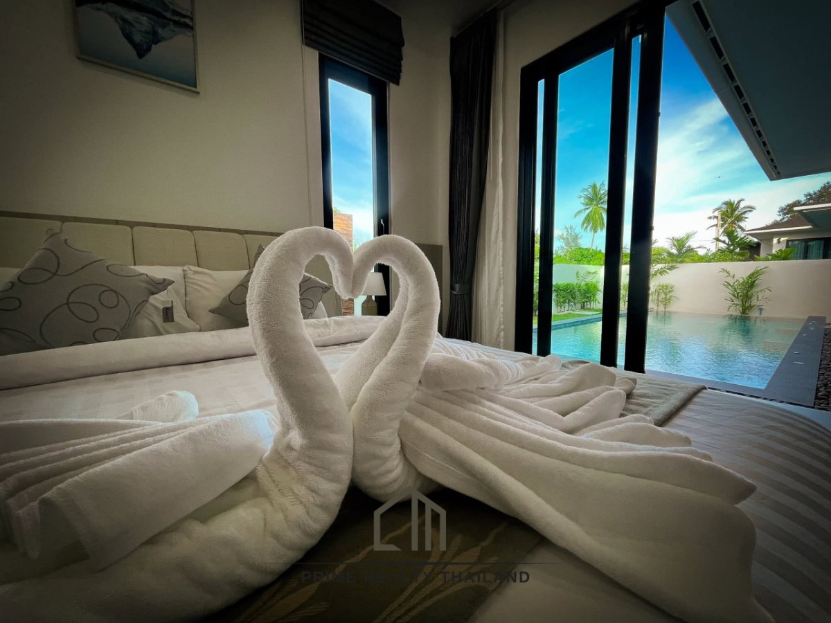 picture Luxury Private Pool Villa for Sale - 9/14