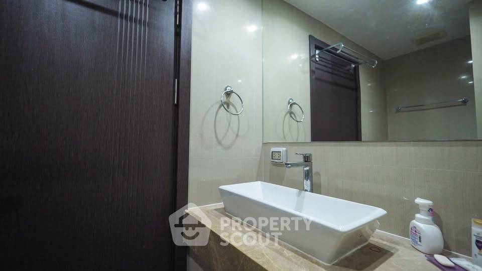 รูป คอนโด 2-ห้องนอน ที่ เดอะ เพลส พระตำหนัก ใกล้ ถนนพระตำหนัก พัทยา (ID 2475075) - รูปที่ 11/11