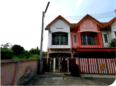 ทาวน์โฮม ชลบุรี : BP00561 ขายทาวน์เฮ้าส์ หมู่บ้านปารียาพาร์ค ตำบลบ่อวิน อำเภอศรีราชา จังหวัดชลบุรี