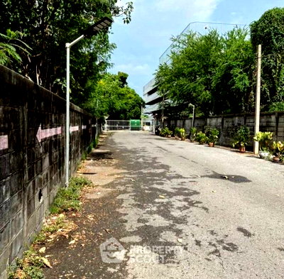 ที่ดิน วิทยาลัยเซาธ์อีสท์บางกอก : ที่ดินสำหรับปล่อยขาย 3,280 ตารางเมตร แถว ใน บางนาเหนือ (ID 2753302)