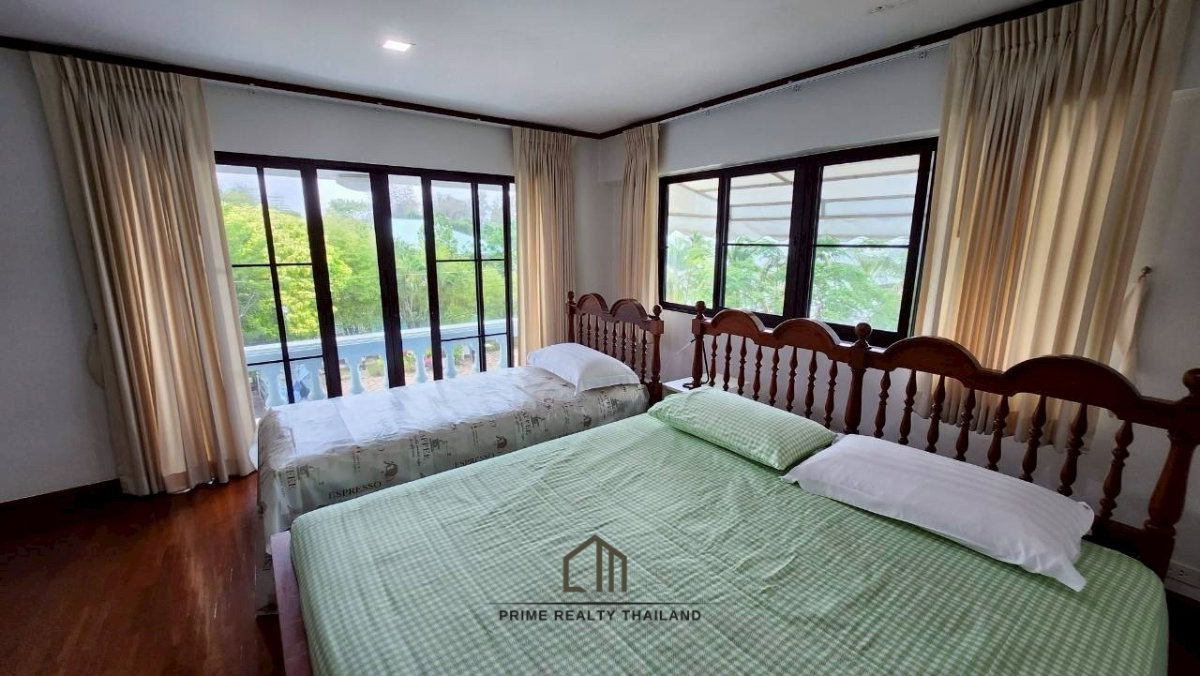 picture Luxury Beachfront Villa – 4 Bedrooms, 5 Bathrooms, Private Pool - 11/14